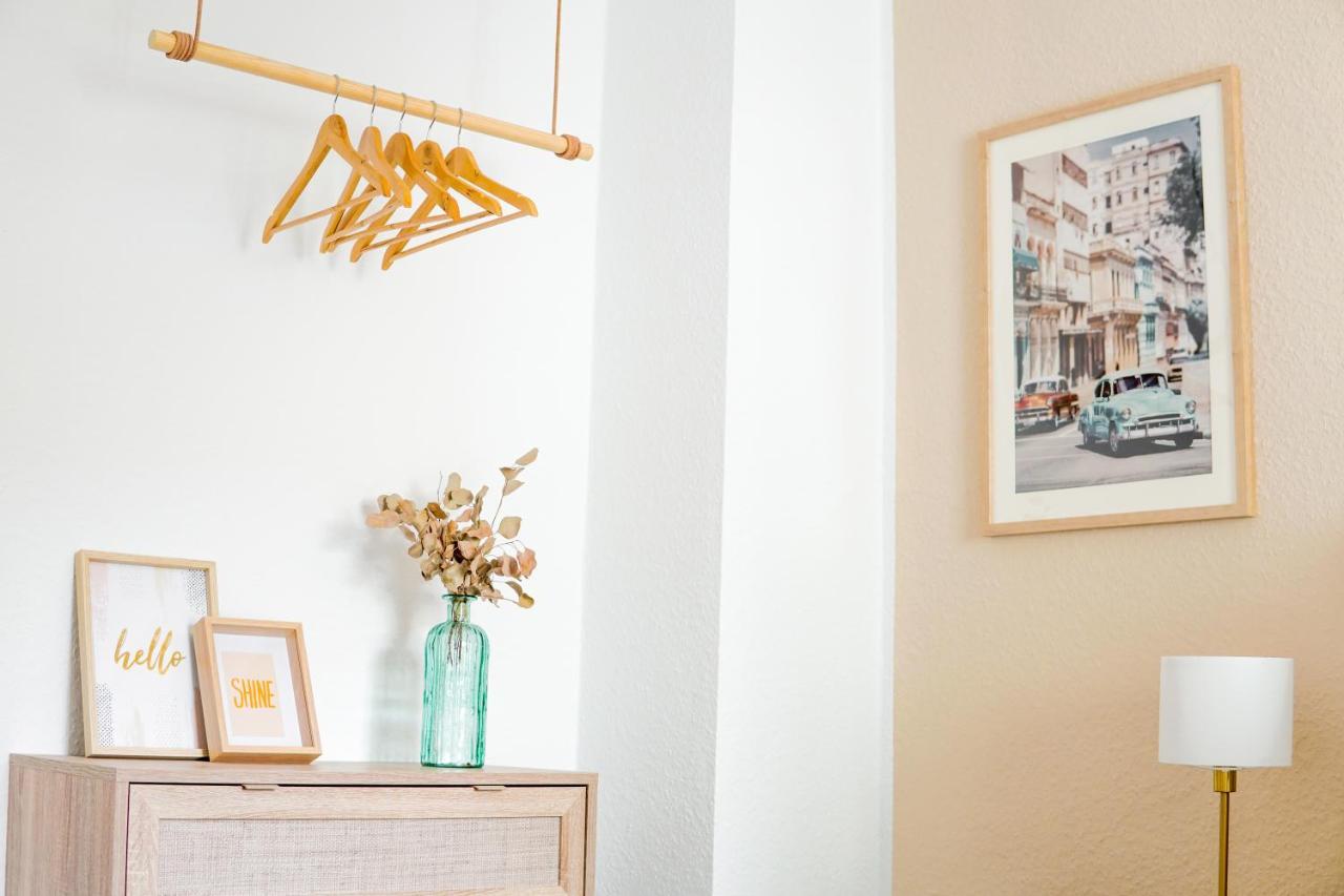 Homefy Come-Together Apartment - Balkon - Aufzug - Free Parking - Smart Tvs إسن المظهر الخارجي الصورة